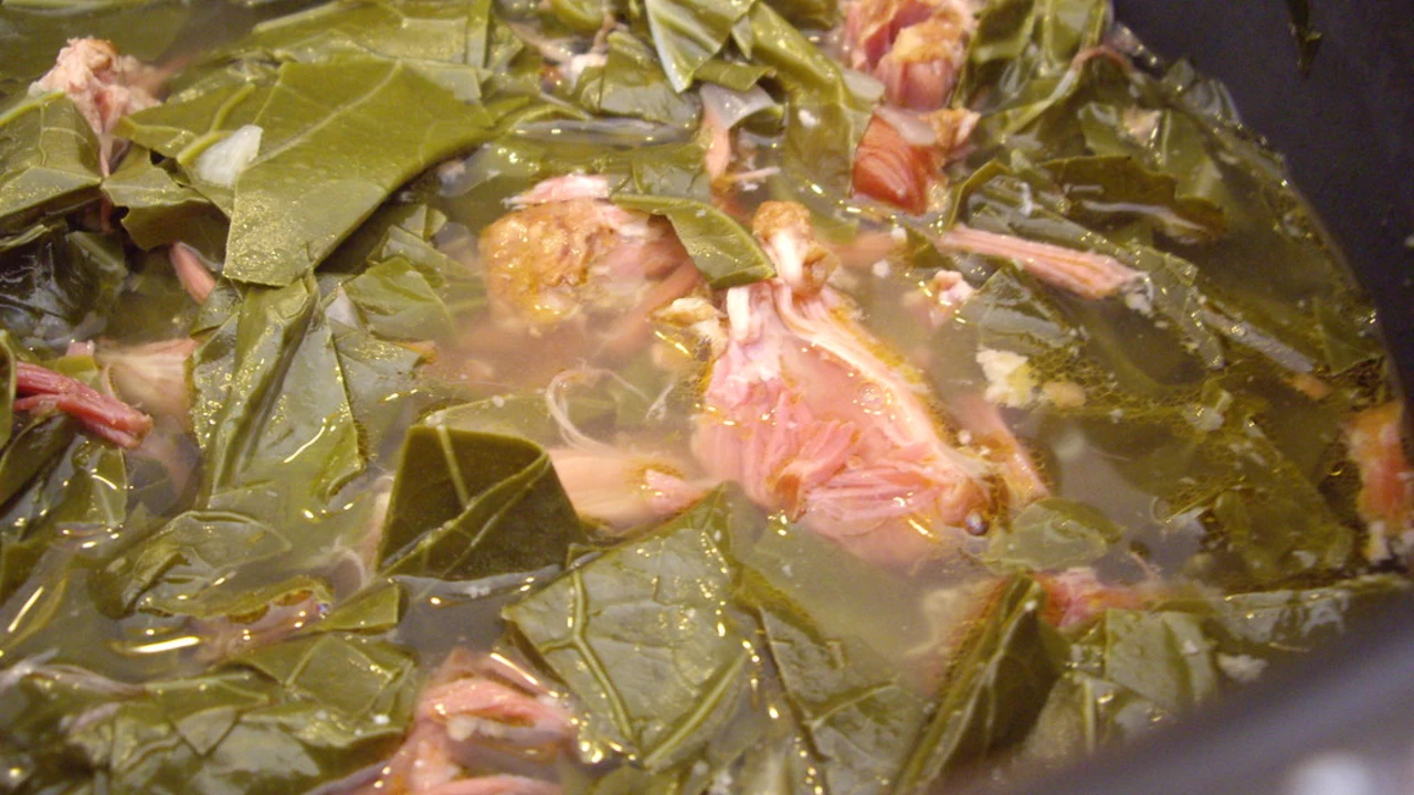 How to cook collard greens with ham hocks?